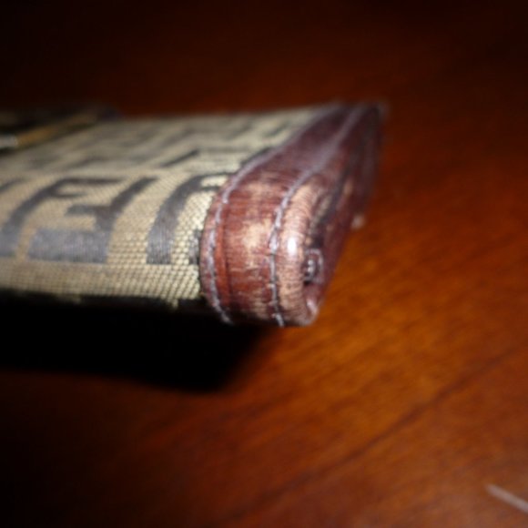 Fendi Signature Wallet - Picture 11 of 14